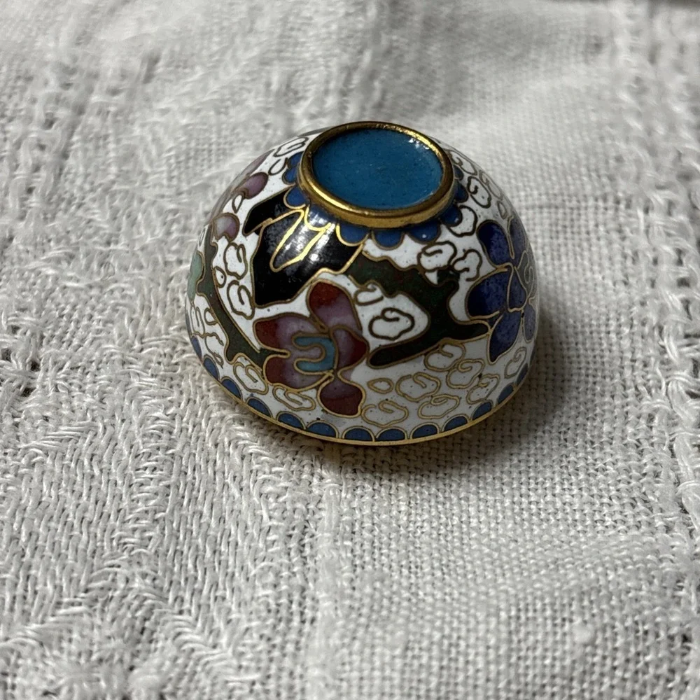 VINTAGE CLOISONNE ROUND BLOSSOM FLORAL‎ TRINKET BOX